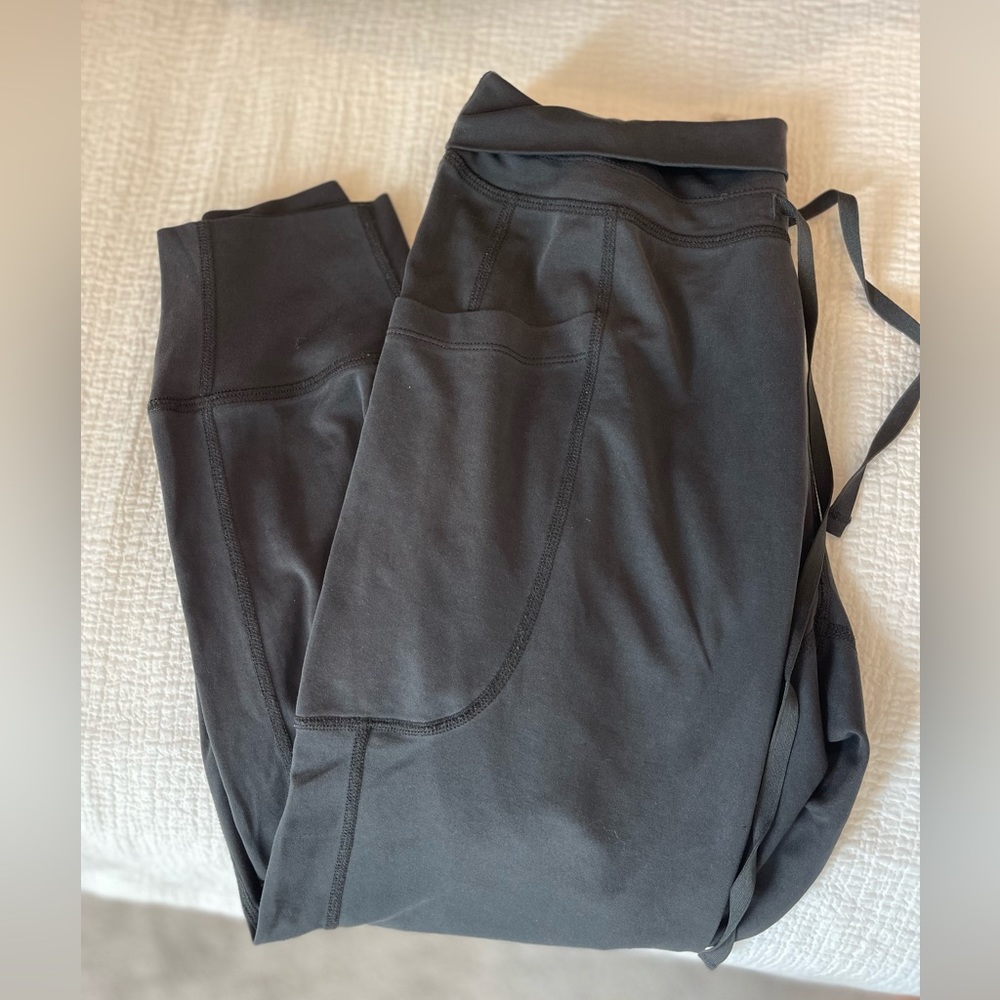 Fabletics Joggers